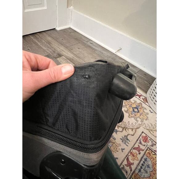 Eddie Bauer Expedition 26" Suitcase Rolling Duffle Bag Wheeled Travex Gray - Picture 10 of 10